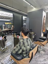 -藤野造型•烫染专业店