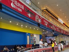 -冰纷万象滑冰场(赣州华润万象城店)