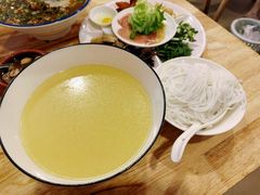 -德致祥云南过桥米线(云天小苑店)
