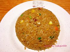 黄金腊肠炒饭-木屋烧烤(岗顶二店)