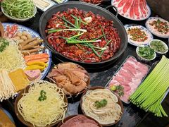 -周小明火锅(黑金冠社区店)