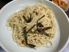 开洋葱油拌面-裕兴记•蟹黄面馆(人民广场店)