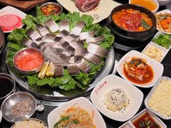 -木槿花韩式炭烤·熟成肉工坊(孙文东路店)