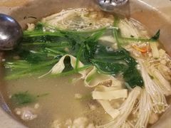 -抚仙湖生态石锅鱼野生菌(告庄店)