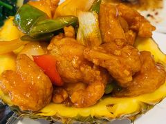菠萝咕噜虾球-衡山汇·高级粤菜(霄云路店)