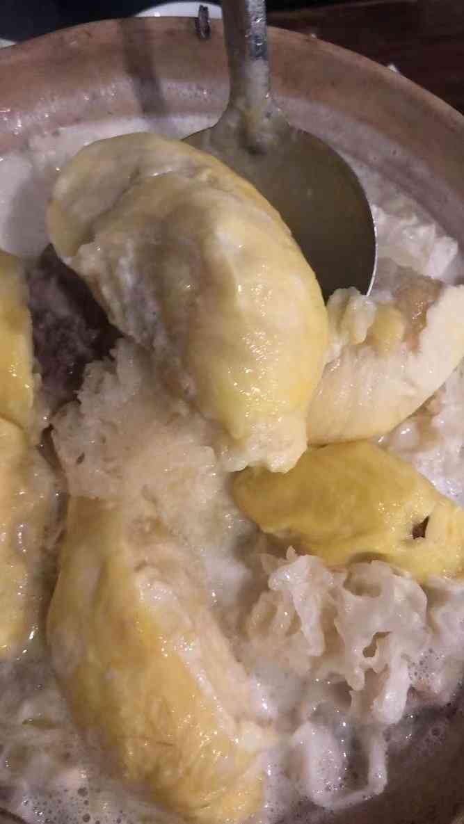 煲·早茶粤菜(市桥二桥总店)-"每次和朋友吃都饱到撑,最爱的榴莲鸡煲!