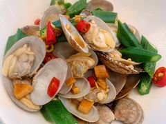 秋葵拌花甲-亢龙太子酒轩(东湖店)