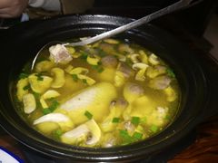 菌菇炖老母鸡汤小份-呼吸森林·生态农庄农家乐私房菜