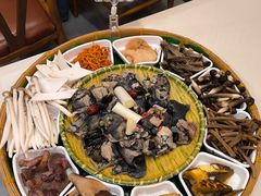 -土连锅·现熬养生汤锅(梁家巷店)