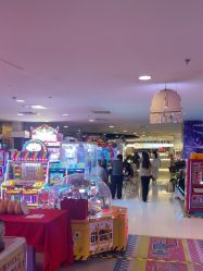 -Fang Fang Monkey·方方猴(国瑞购物中心店)