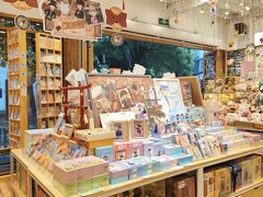 -猫的天空之城概念书店(杭州南宋御街店)