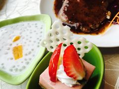 草莓慕斯-华辰国际大酒店·西餐厅