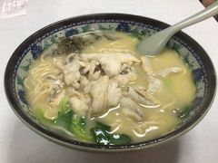 -明呈黄鱼面馆(斜土路店)