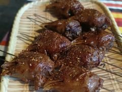 生鸡头-吧嘚嘴炭烧鸽串吧(北海街店)