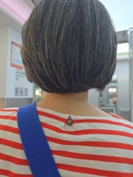 -首脑美发沙龙