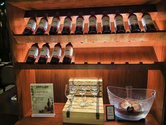 -广州万富希尔顿酒店·感趣自助餐厅·金秋蟹宴生蚝海鲜刺身