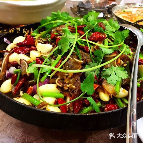 真的巴食楼