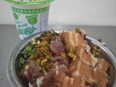 -梁阿婆廿年老牌扣肉糯米饭