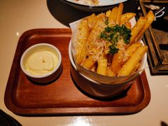 -阿妮叶李(光谷世界城店)