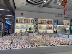 -新视达眼镜店·蔡司·依视路(名镜苑店)