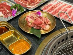 -何发发和牛烧肉·鳗鱼榴莲放题自助(乐峰广场店)