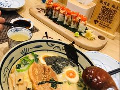 三文鱼油梨卷-早一美餐厅·EBISU(会展誉景店)