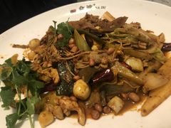麻辣香锅-拿渡·水煮鱼麻辣香锅(王府井奥莱·香江小镇店)