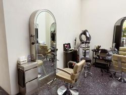 -Hair Co.一间沙龙