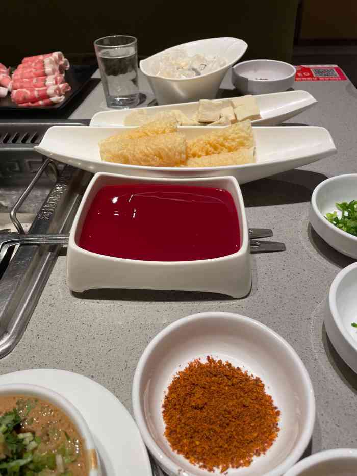 海底捞火锅(西咸吾悦广场店)-"黑海会员的专属服务,简直贴心的不要不
