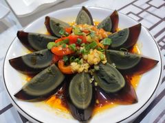 擂辣椒皮蛋-庞家烧烤客栈(炮台山店)