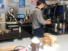 -瑞幸咖啡(中原万达店)