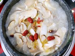石锅野菌松茸鸡-南渝食府.石锅鸡(尚城花园店)