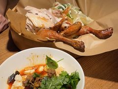 皮蛋凉豆腐-弄堂里·寻味杭州(湖滨银泰in77C区店)