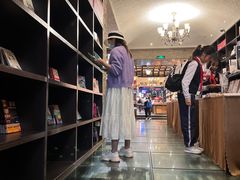 -钟书阁(松江泰晤士小镇店)