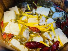 木桶酸菜鱼-中8楼风尚云南菜(颐堤港店)