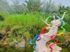 -雪山彩虹谷景区