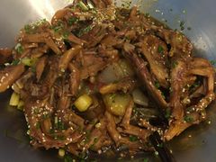 -张大师鸭爪爪特色干锅(南湖店)