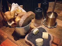 餐前包-AZUL by FUEL蓝色·法式酒馆(琶醍店)