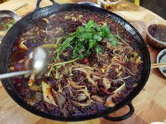 -鸿顺老铁锅美蛙鱼府(解放碑店)