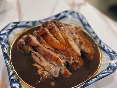 招牌烤鸭-余杨鸭鸭餐厅