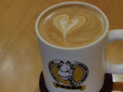 拿铁咖啡-长颈鹿咖啡(大学路店)