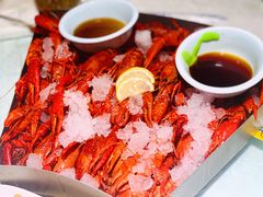 -茸梅路右拐龙虾-农家菜(松江店)