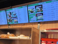 -护国寺小吃店(红莲南路店)