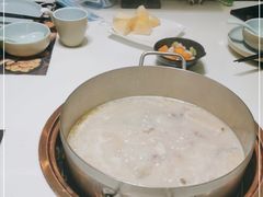 -洪氏嗨捞·猪肚鸡火锅(阳光天地店)