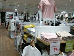 -优衣库(广州恒宝广场店)