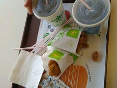 -华莱士·全鸡汉堡(财经学院店)