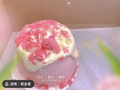 春樱白桃雪山蛋糕-星巴克臻选(天津河东万达店)