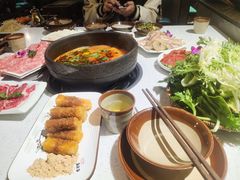 -贵府酸汤牛肉火锅·贵州老字号(飞山街店)