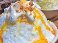 土货雪冰-董眼镜火锅(洪崖洞总店)