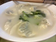 青菜香菇鲜肉鱼汤馄饨-巧云大馄饨(南阴阳营总店)